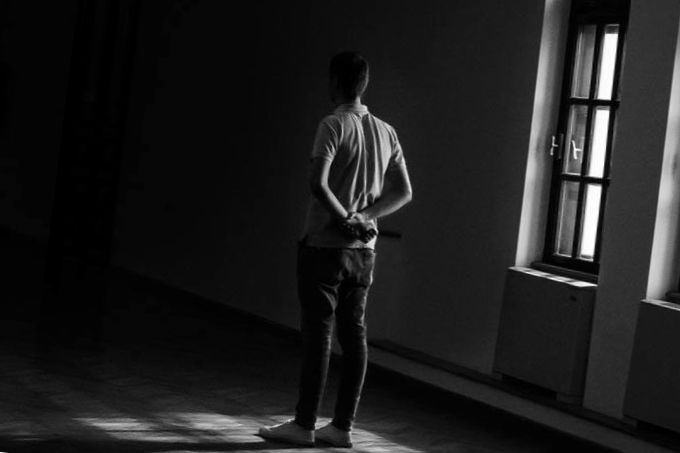 5 sąžiningos priežastys, kodėl vyrai jaučiasi šešėliai, kai jaučiasi